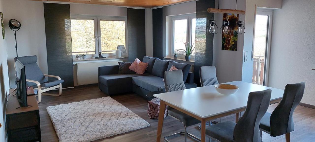 Apartamento Weingut Will Und Wuerz Lemberger Schwaigern Exterior foto